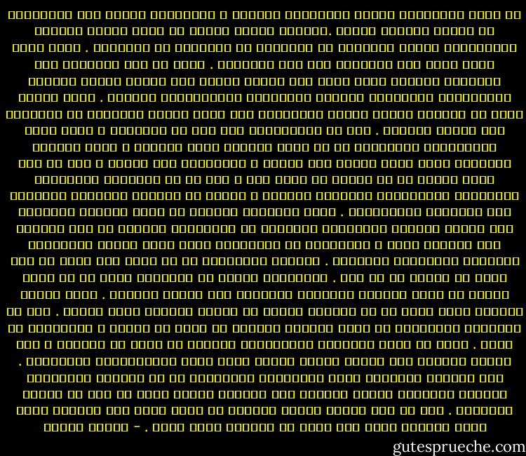 في حالة العصبيات يُقيد الانتماء ويُحصر ، وبالتالي يُحجر على الانطلاق في المدى الكوني الرحب .يتدهور مفهوم الوطن أو يغيب مادام الوجود والمرجعية تظلان للقبيلة أو العشيرة أو الطائفة أو المنطقة . إنها حالة حصار تفرض على الإنسان عضو هذه العصبية . يكمن في هذه الوضعية أحد الأسباب الكبرى التي تحول دون تحوّل الدول الى أوطان بمعنى الكيان والمرجعية الفوقيين اللذين يتجاوزان الانتماءات الضيقة . ويظل الوطن الذي لم يتكوّن رهينة تصارع العصبيات على غرار تصارع القبائل في البادية على الكلأ والماء .<br />على أن الاستبداد حين يصل حد الطغيان ، وحين تحيط المخابرات بالإنسان من كل مكان وتُحصى عليه أنفاسه ، وحين يُعتبر السلطان بأنه مالك للأرض وما عليها ، وبالتالي مَن عليها ، وأن كل غنم يصيب إنسان ما هو مكرمة أو منّة منه ، وأن له حق التصرّف بالموارد والثروات والمقدرات والمصير والبشر ، يُهدر حق انتماء الإنسان ويُصادر حقه البديهي بالمواطنة . يصبح الإنسان غريبًا في وطنه فاقدًا للسيطرة على مجاله الحيوي وبالتالي محرومًا من الانطلاق الواثق في هذا المجال الى مجالات أرحب ، ومحرومًا من الإنغراس الذي يوفر الثقة القاعدية بالكيان والاحساس بالمنعة . تتحوّل المواطنة من حق أساس إلى منّة أو هبة يمكن أن تُسحب في أي وقت . وبالتالي يُسحب من الانسان الحق في أن يكون ويصير من خلال ممارسة الإرادة والخيار وحق تقرير المصير . إنها كارثة وجودية أخرى تجعل من أي مشاريع تنمية أو إنماء وعمران حديث خرافة . ذلك أن الإنسان المُستلب في وطنه ومجاله الحيوي لا يمكن أن يُعطي ، وبالتالي أن يبني . يقنع في أحسن الأحوال بالتفرُّج السلبي في حالة من الغربة ، كما ينحدر الوجود إلى مستوى الرضى بمكسب مادي يغطي الاحتياجات الاساسية . وقد يستجيب الإنسان لهدر مواطنيته وانتمائه في أن يتصعلك مُتنكرًا لشرعية السلطان وناسه وصولاً إلى التنكر للوطن ذاته في نوع من الهدر المُضاد . إلا أن أشد درجات الهدر المضاد قد تتخذ طابع هدم الهيكل عليه وعلى أعدائه فيما بدأ يشيع من سلوكات تطرف جذري . - مصطفى حجازي