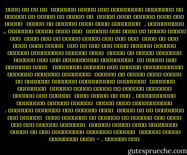 إن المقاييس الأخلاقية إلى يضعها المجتمع <br />لا بد أن تسري على جميع أفراده بصرف النظر <br />عن الجنس او اللون او الطبقة الاجتماعية . <br />والمجتمع الذي يؤمن بالعفه في الجنس <br />كقيمة خلقية فلابد ان تسري هذه القيمة <br />على جميع افراد المجتمع .. اما ان تسري <br />على جنس دون الجنس الآخر او على طبقة <br />دون الطبقة الاخرى فهذا يدل على ان هذه <br />العفة ليست قيمة اخلاقية وانما هي قانون <br />فرضه النظام الاجتماعي القائم وقد رأينا في <br />المجتمعات الرأسمالية كيف كان الحكام <br />الرأسماليون يفرضون على العمال والاجراء <br /><br />قيما اخلاقيه معينه تضمن زهدهم في الحياة <br />وقناعتهم بأجورهم الضئيلة وخضوعهم <br />للقوانين الرأسمالية الجائرة وتطوعهم في <br />الجندية للدفاع عن مصالح هؤلاء الحكام <br />واطماعهم الاستعمارية . هذا في الوقت الذي <br />يستمتع فيه الحكام الرأسماليون بقيم الجشع <br />والنهم والربح المتزايد والإفراط في كل المتع <br />التي حرموها على الطبقات الكادحة .<br />واذا كان الرجال هم السادة في المجتمع دعوا <br />النساء الى الالتزام بقيم الشرف والعفة <br />ليضمنوا خضوعهن على حين ينطلق الرجال <br />مبيحين لأنفسهم الاستمتاع بكل ما حرموه <br />على النساء . - نوال السعداوي